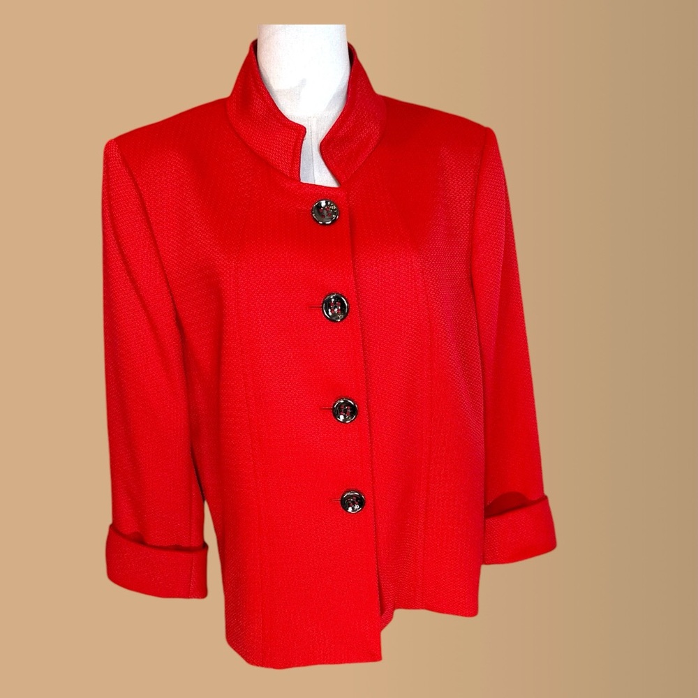 Tahari by Arthur Levine size 16 Red cropped 1/4 sleeve blazer